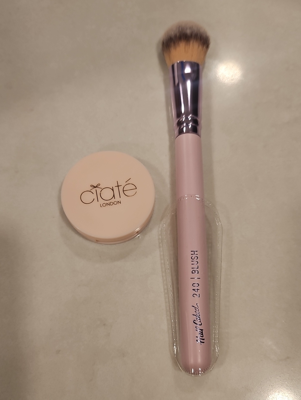 Ciate London Extraordinary Translucent Setting Powder • 0.10 Oz w Brush